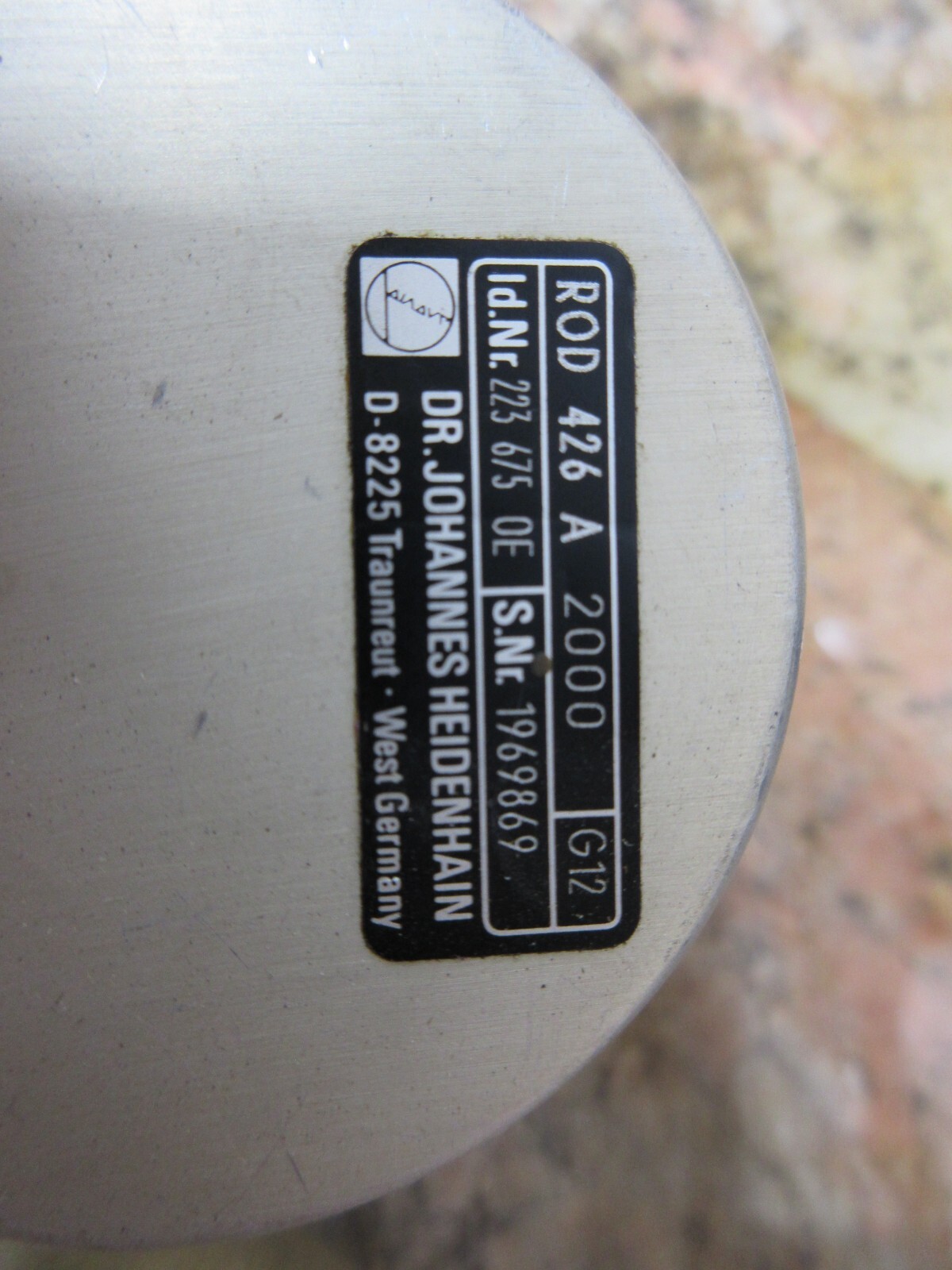 HEIDENHAIN ROD 426 A 2000 G12 ID.NR. 223 675 0E ENCODER EACH 1
