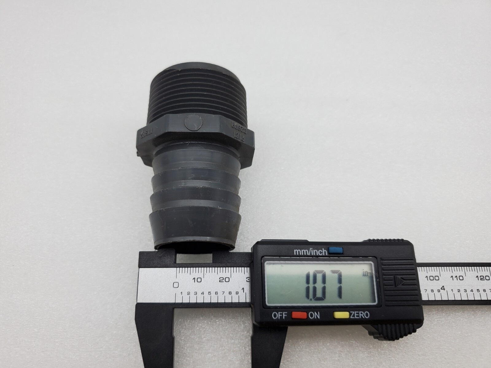 Spears Gray Straight Insert Adapter 1-1/4″ Thread to Barb 1″ID (1-1/2″OD) TT302
