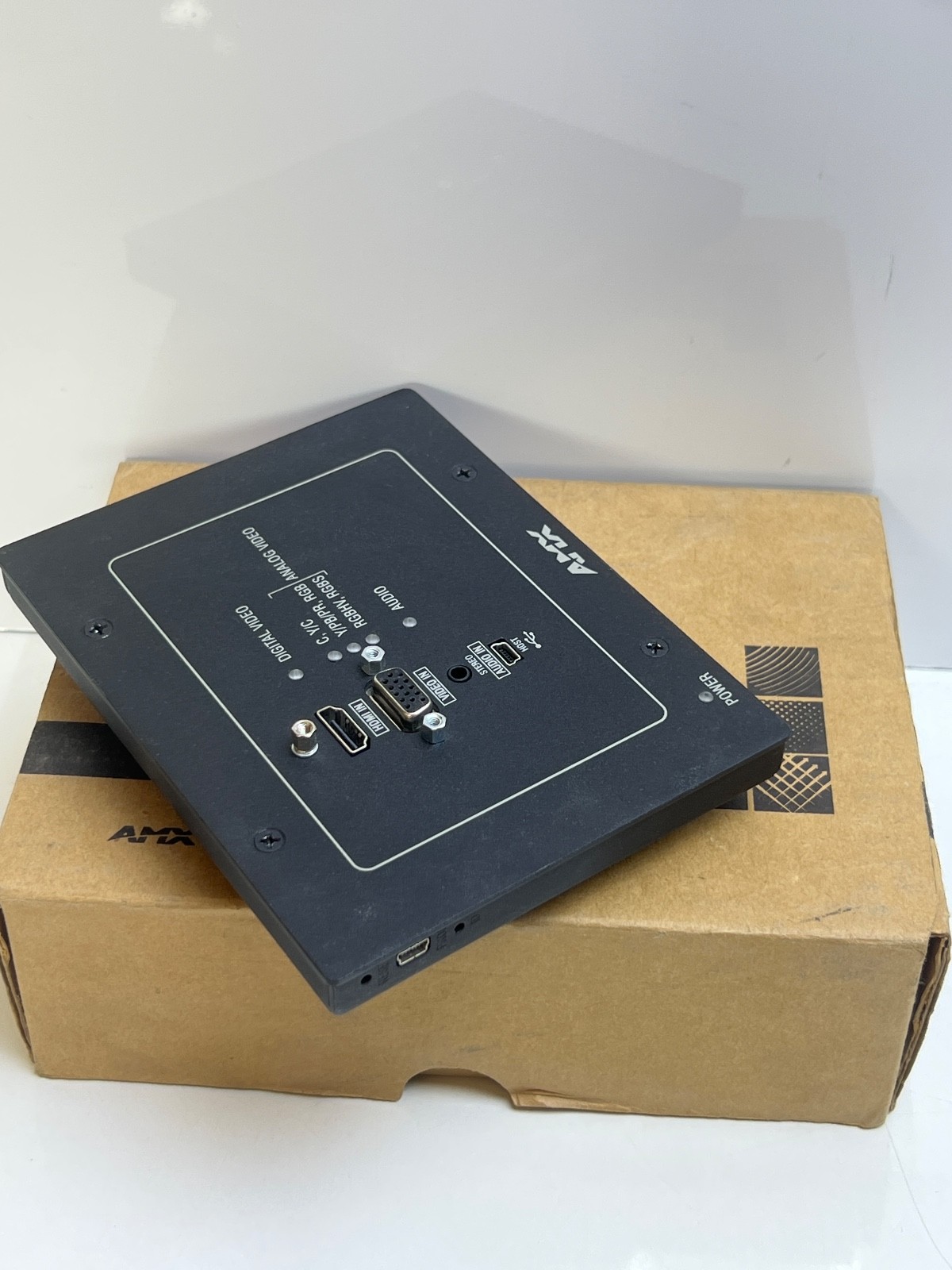 AMX FG1010-320-BL Multi-Format Black Wallplate Transmitter DX-TX-WP-BL