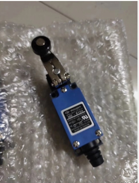 1 PCS moujen ME-8104 limit micro switch
