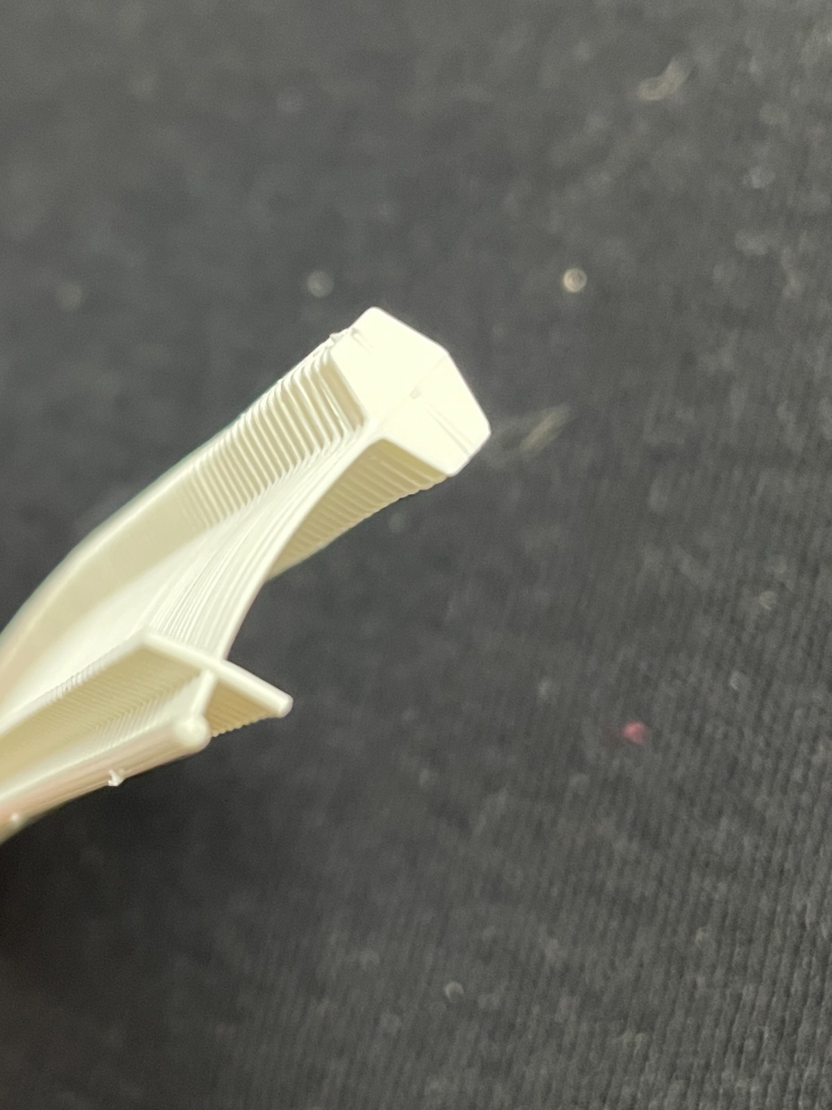 AVERY DENNISON (10,000 PACK) Fine Fabric Fasteners 0.55″ White 10696-0