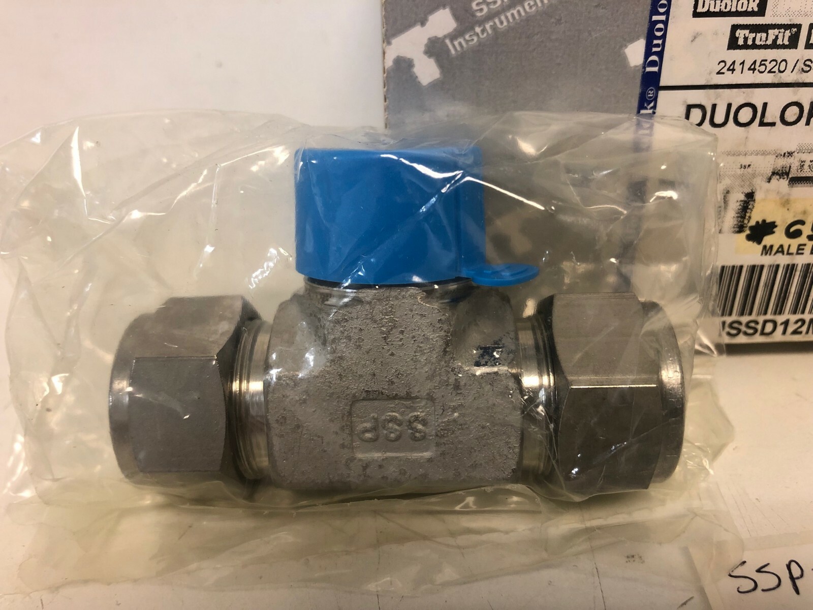 BOX OF 2 NEW! SSP INSTRUMENTATION 3/4″ TUBE X 3/4 MNPT MALE RUN TEES ISSD12MBT12