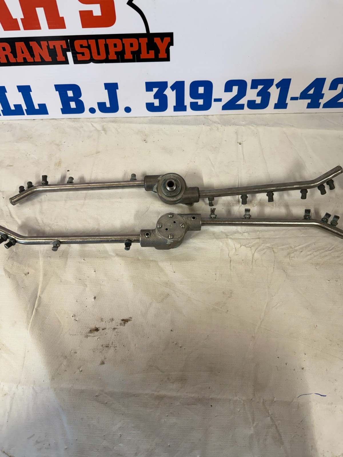 Hobart AM 14 Rinse Arm Top And Bottom Lower Arm Pin Included