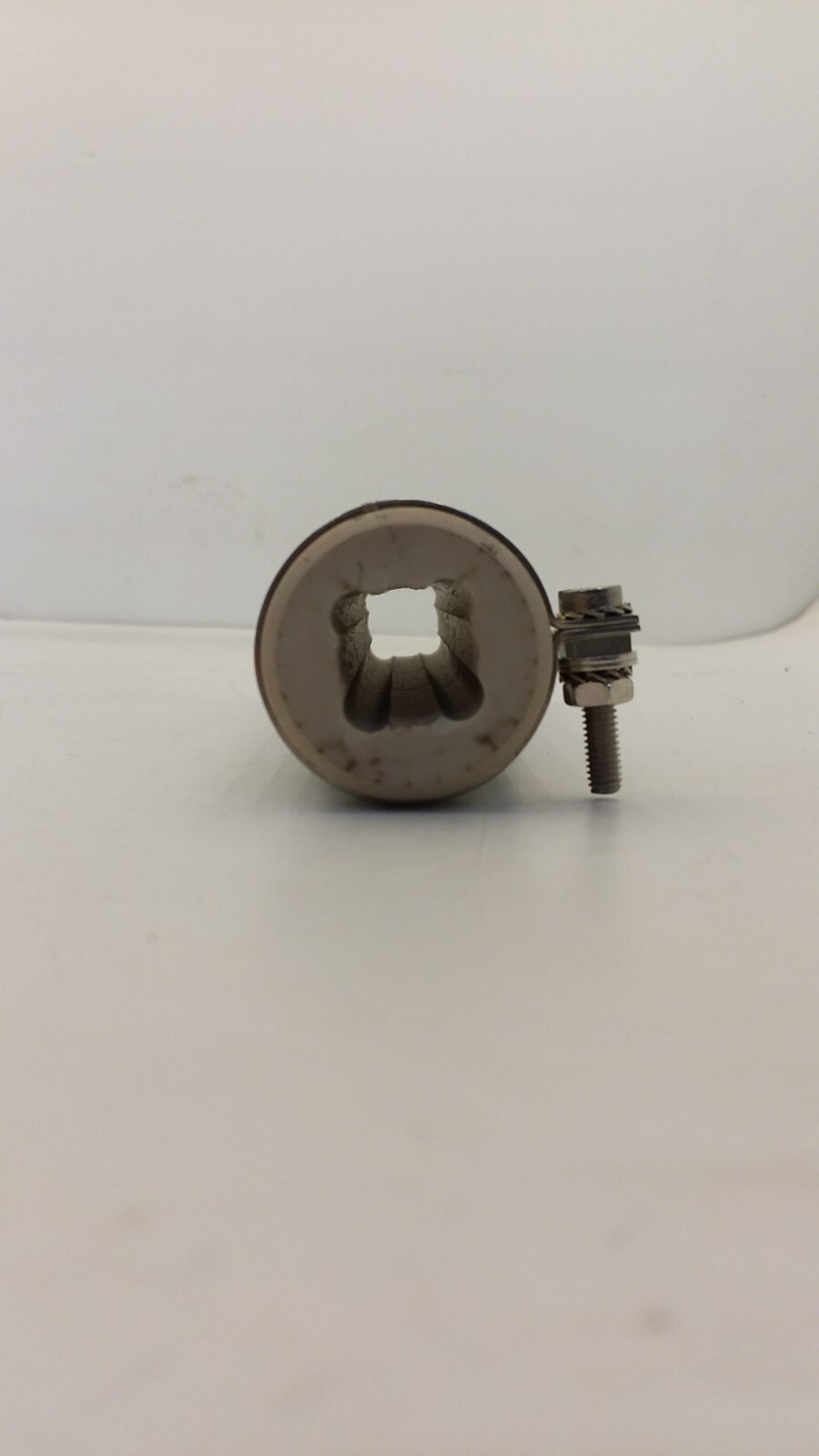 VISHAY GWS 30/133 RESISTOR 22R +/-10% NIB