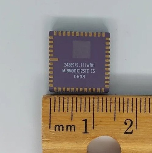 ON Semiconductor MT 9M001 C12STC ES 0638 111W 2436979 1PC