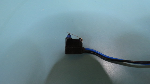 Omron Electronic Components D2HWBR213MR Qty of 10 per Lot SWITCH Ultra Subminia