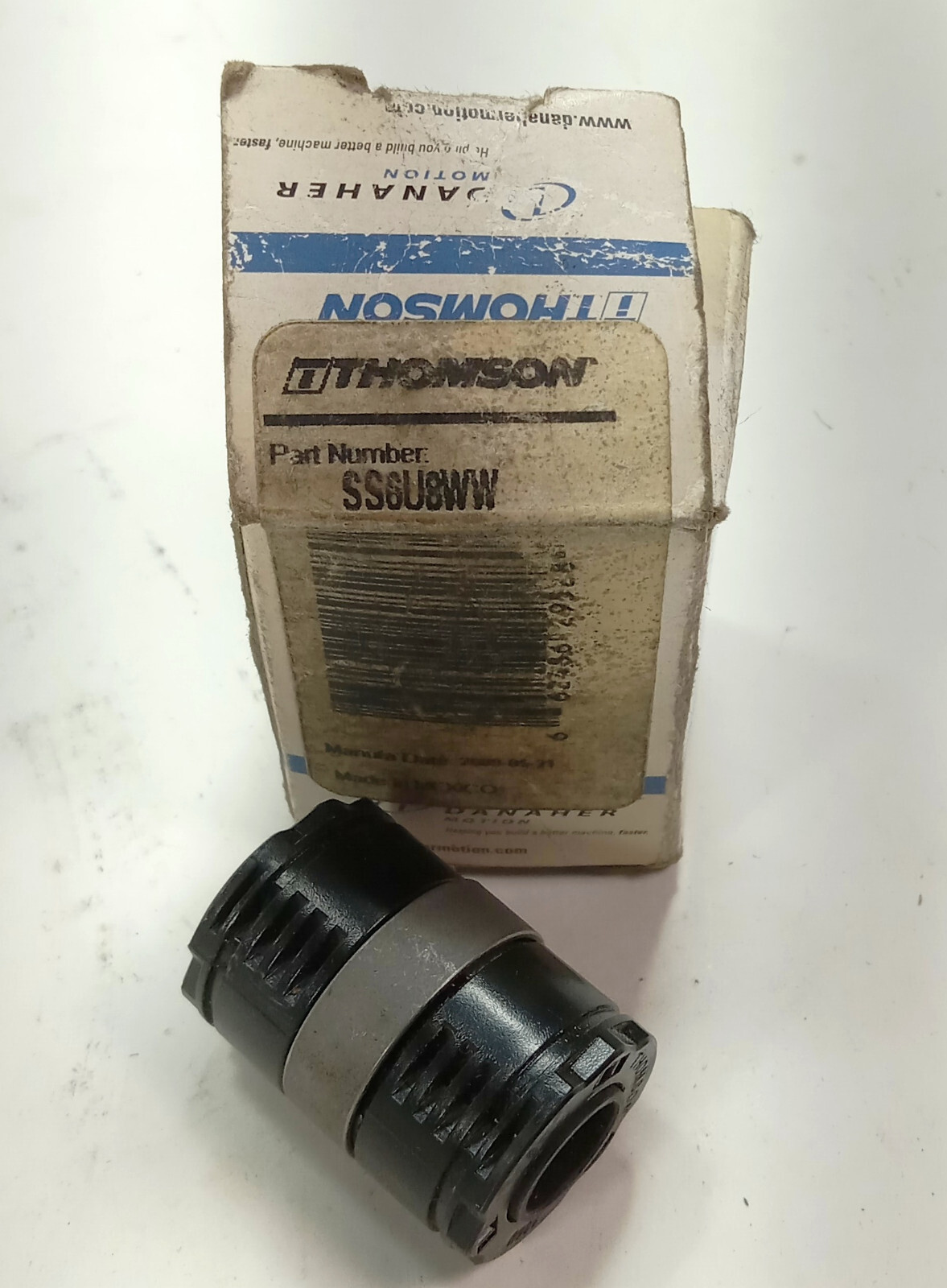 1 NEW THOMSON SS6U8WW LINEAR BALL BUSHING BEARING NIB ***MAKE OFFER***