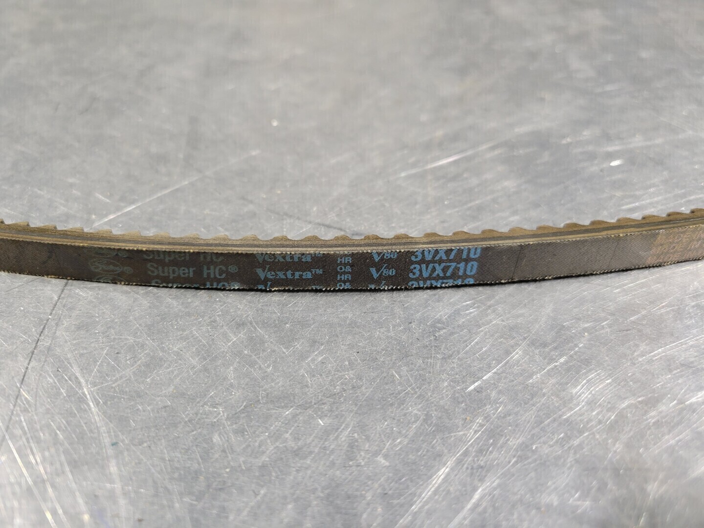 SURPLUS NEW GATES 3VX710 Super HC Molded Notch V-Belt – Parts & Components