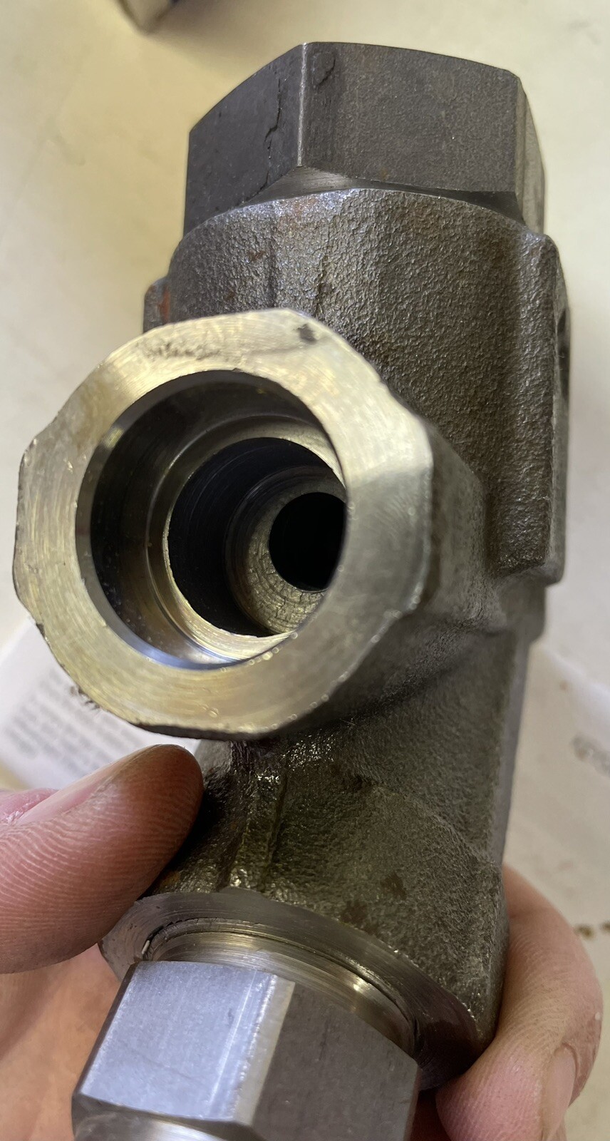 YARWAY 711/721 Unibody Disc Steam Trap 1/2″ Socket Weld Strainer & Blowoff Valve