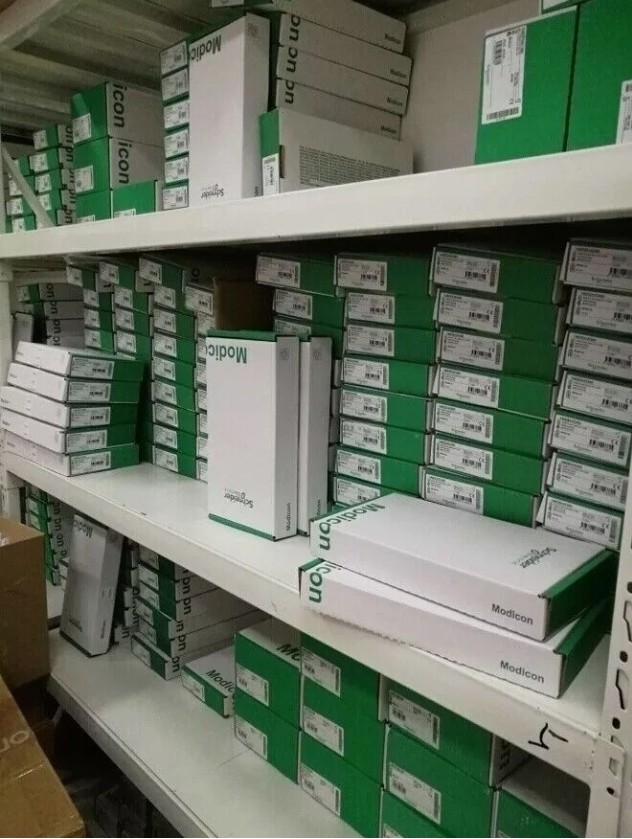 NEW SCHNEIDER TSXP575634M PLC Unity Processor