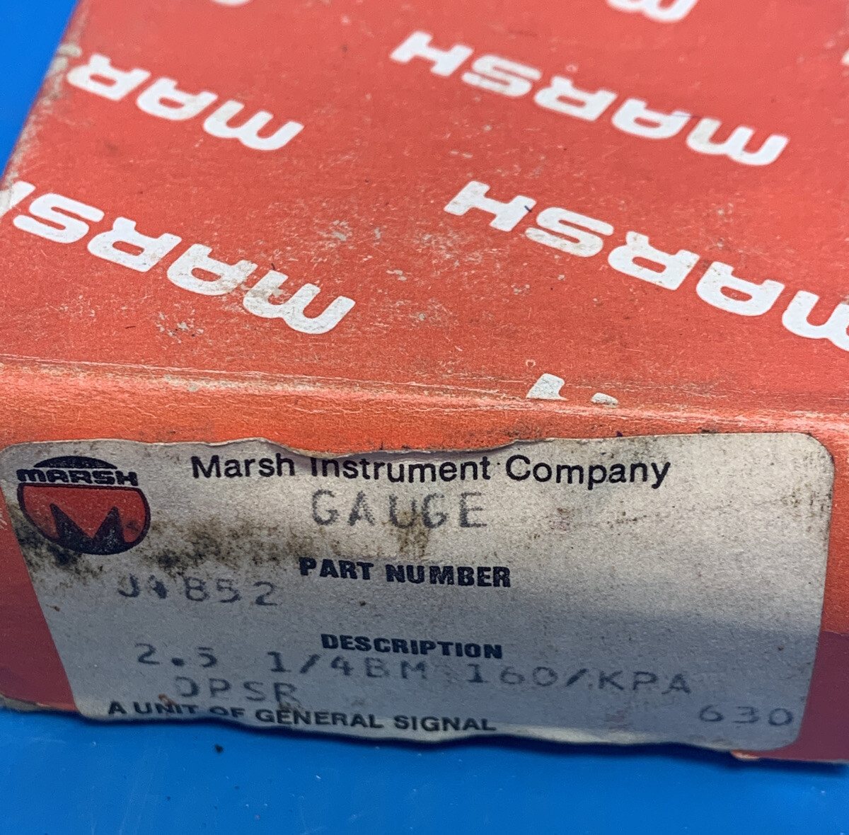 MARSH PRESSURE GAUGE 0-160 Psi J4852 2.5 1/4″BM 0-160 KPA NEW NOS USA Made