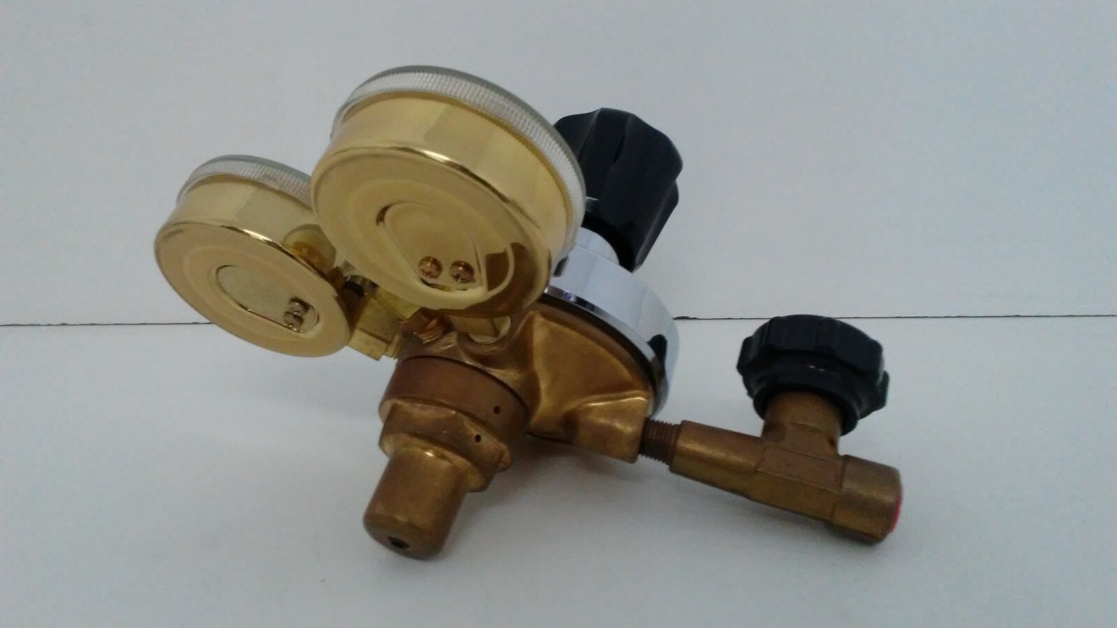 NEW OLD STOCK! SCOTT SPECIALTY GAS REGULATOR NO. 18
