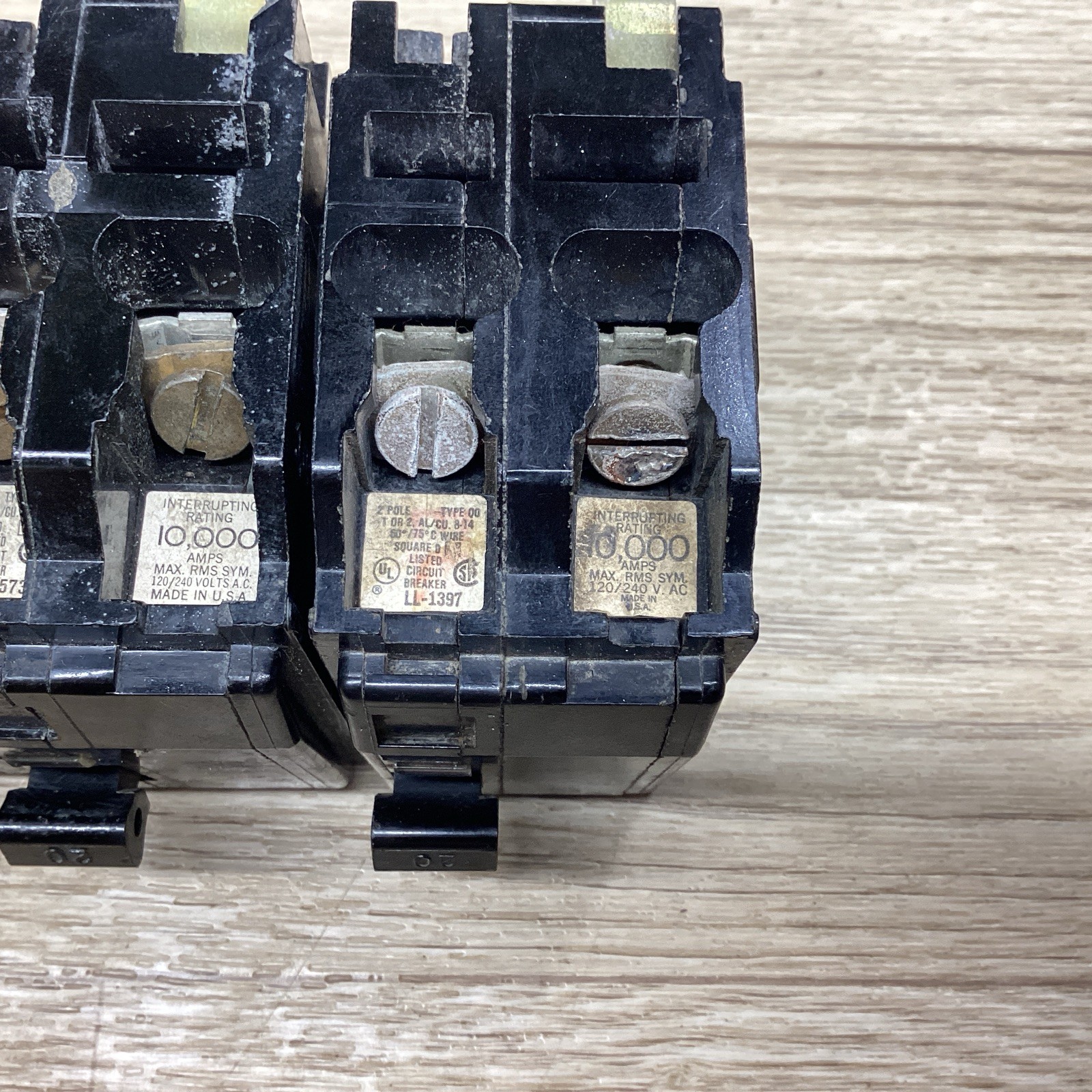 LOT OF 3 SQUARE D 20 AMP 2 POLE TYPE QO CIRCUIT BREAKER #812F139*CO