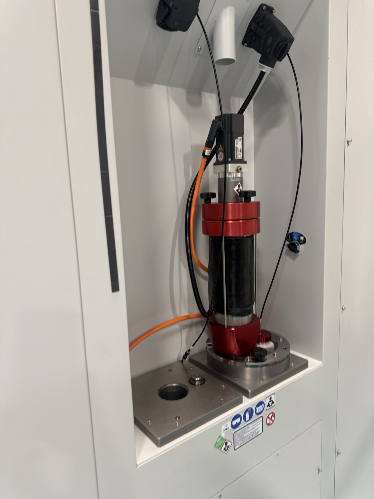 HYBRID MANUFACTURING TECHNOLOGIES CF-4B-3E-AAAA SINGLE PLATFORM AMBIT CNC