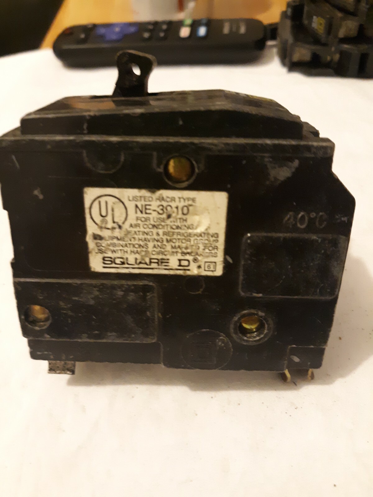SQUARE D NE-3910 TYPE QO 2 POLE 120/240VAC CIRCUIT BREAKER