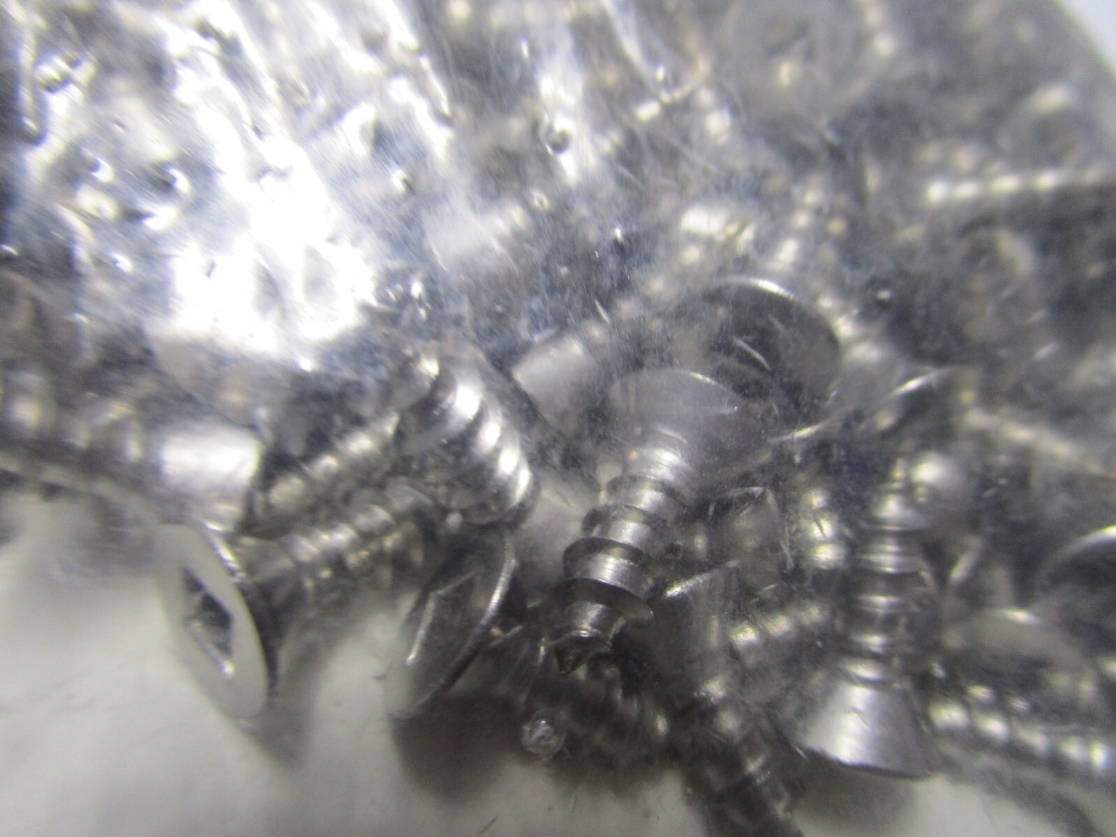 #8-15 x 1/2″ Square Flat Head Grade 18-8 Type A Pt S/S Sheet Metal Screw QTY 300