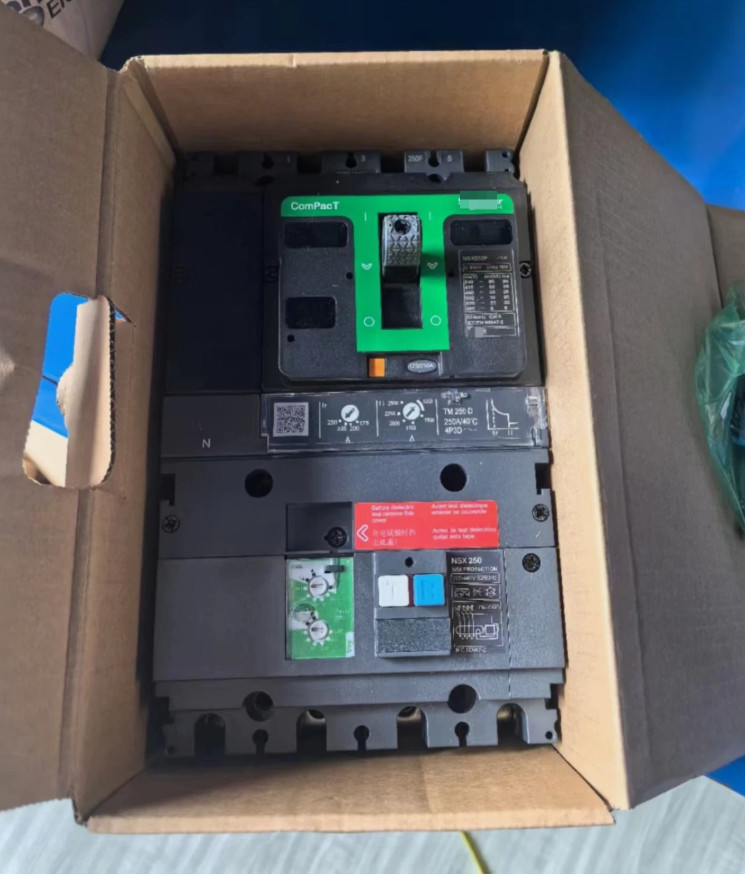 1PC For C25F6TM250V new MCCB ComPacT NSX250F 36kA TMD 250A 4P3D Vigi amk