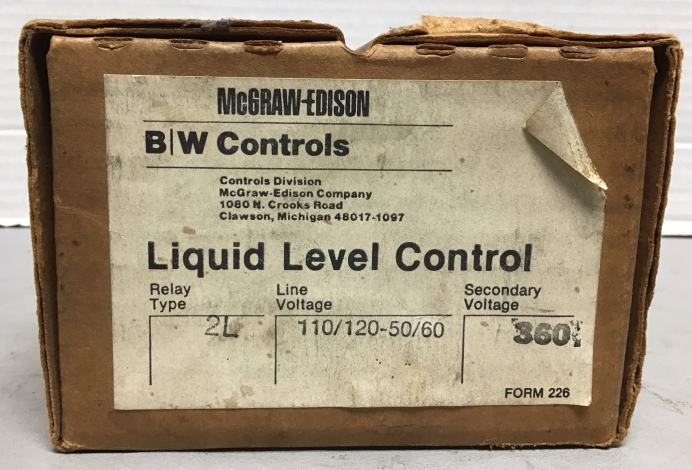 McGraw Edison 8210 2-L Liquid Level Control (B131)