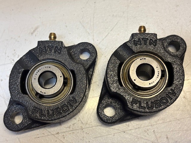 2 Quantity NTN 3″ 2 Bolt Flange Bearing with 1/2″Insert | FLU201V | (2 Quantity)