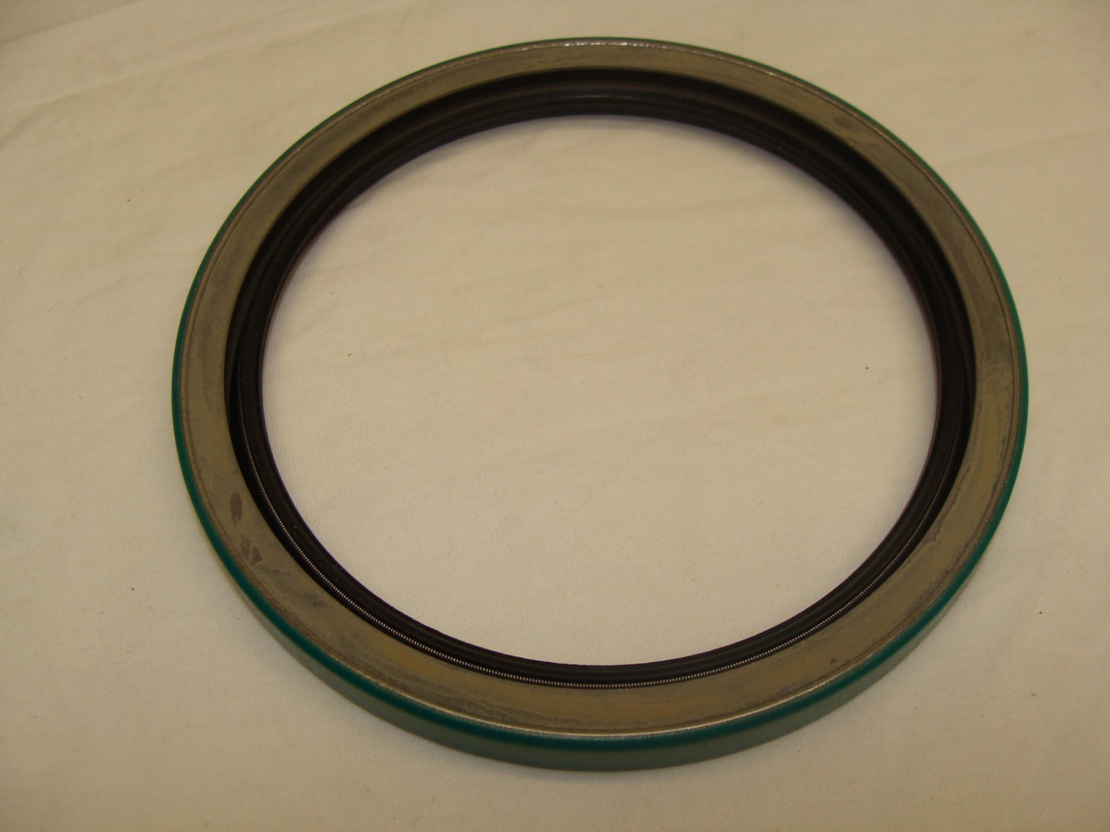 SKF OIL SEAL 41125 Industrial automotive etc.