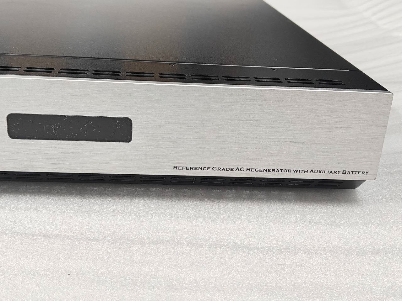 PurePower 700 Reference Grade AC Regenerator 1000VA/700WATTS