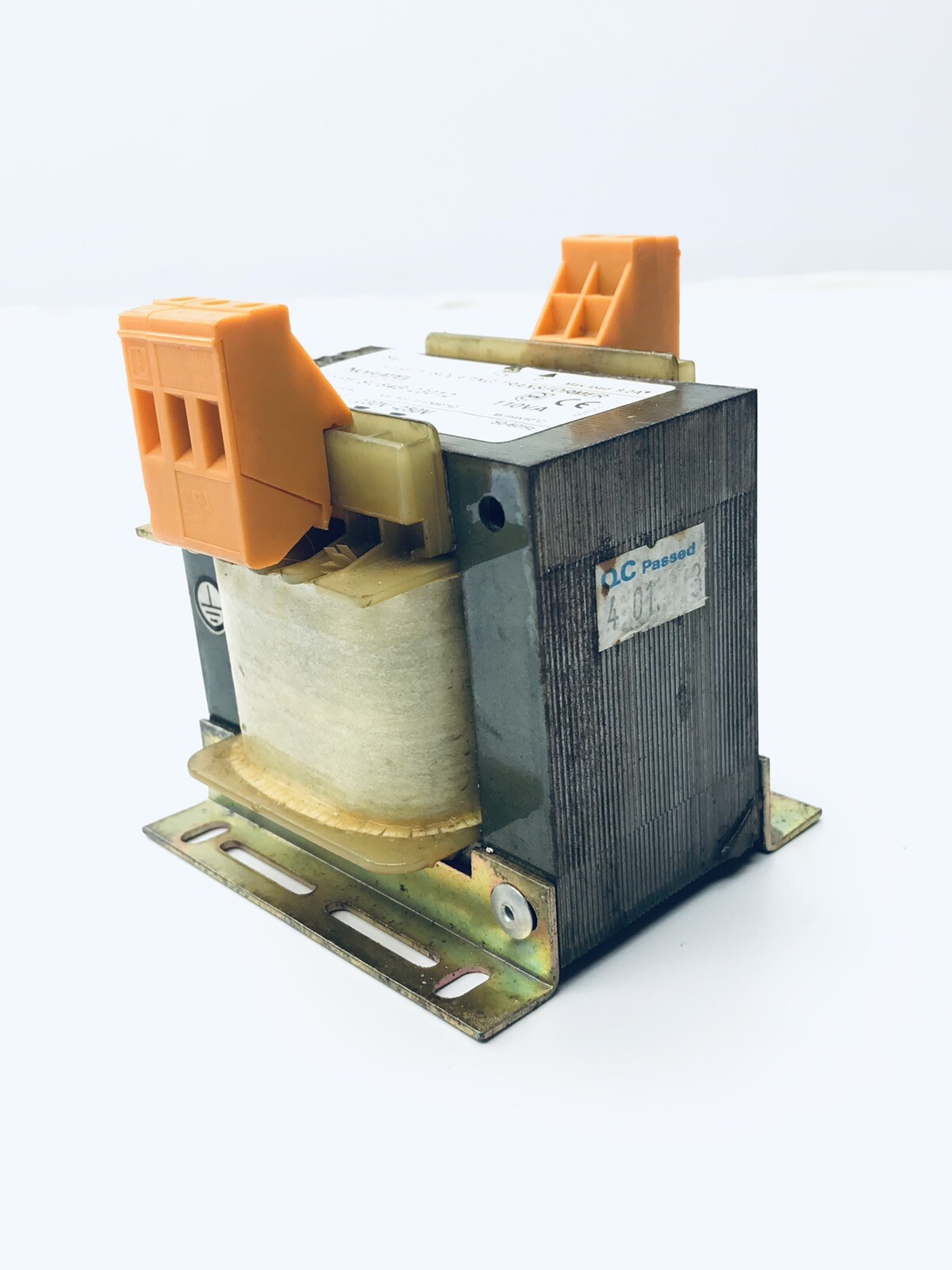 NORATEL TYPE SU84B-23012 SAFETY ISOLATING TRANSFORMER 230-250V IN 12V OUT 110 VA