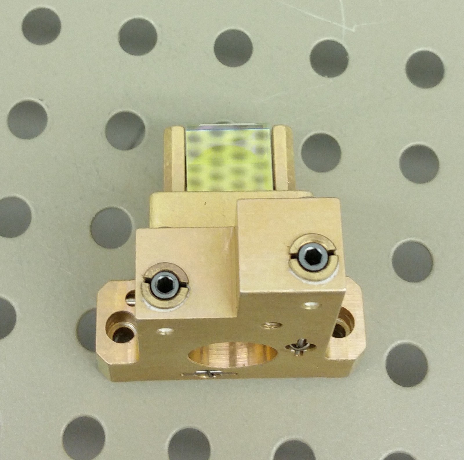 Thorlabs 1/2″ Polarizing Beamsplitter Cube 900–1300nm & Laser Optic Mount Adjust