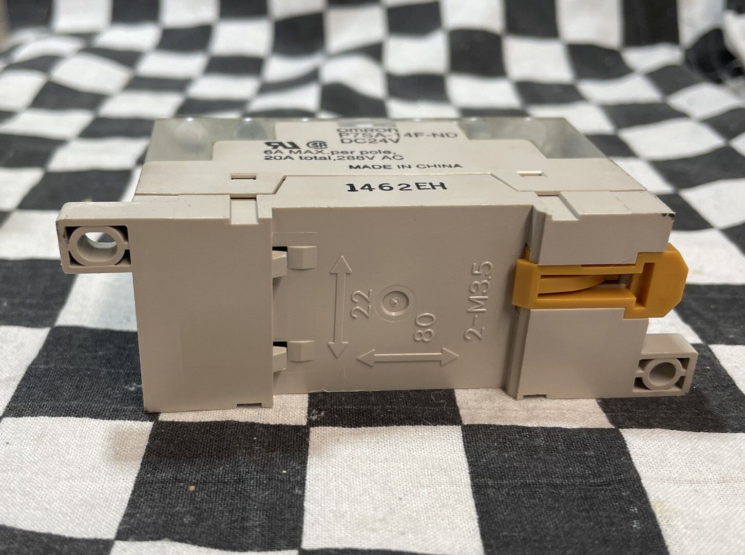 OMRON BASE RELAY 24V, P7SA-14F-ND & G7SA-4A2B, LOT OF 40, SHIPSAMEDAY