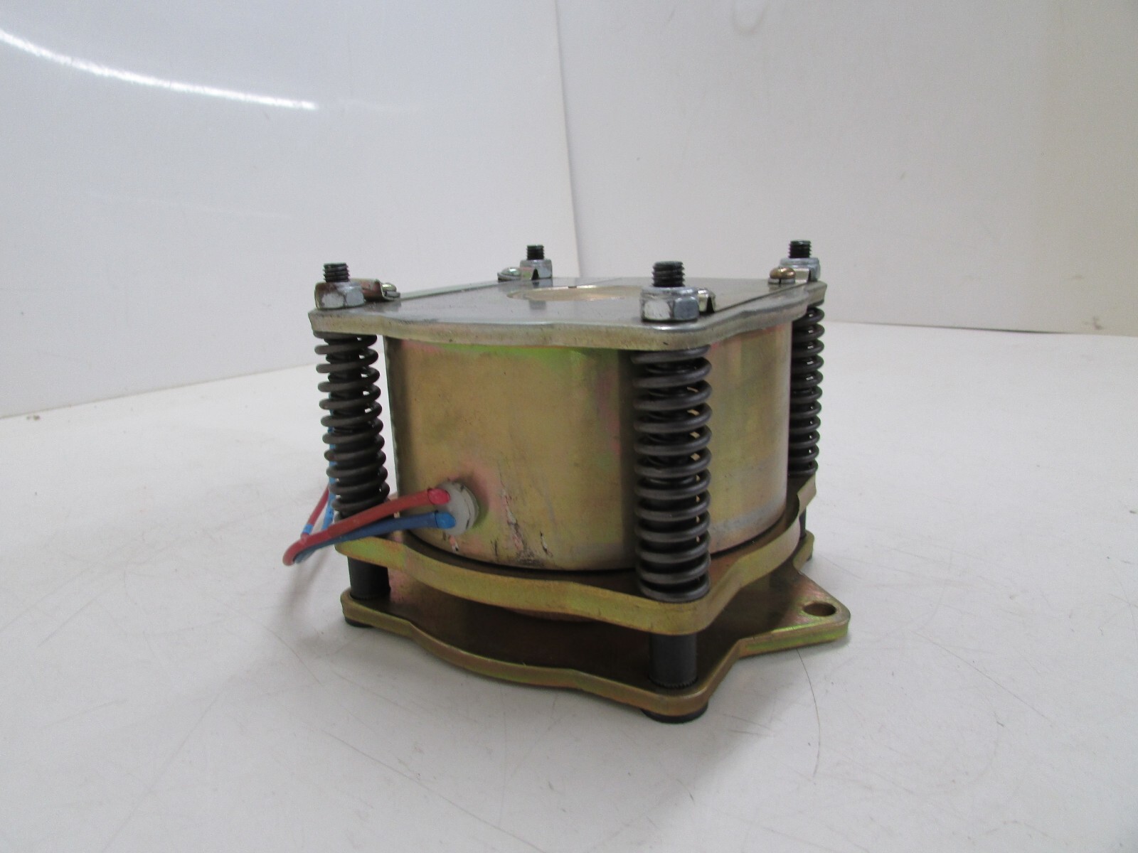 New. DAYTON 493W14 BRAKE ASSEMBLY FOR:452R42 452R44 452R48 452R49 452R51 452R52