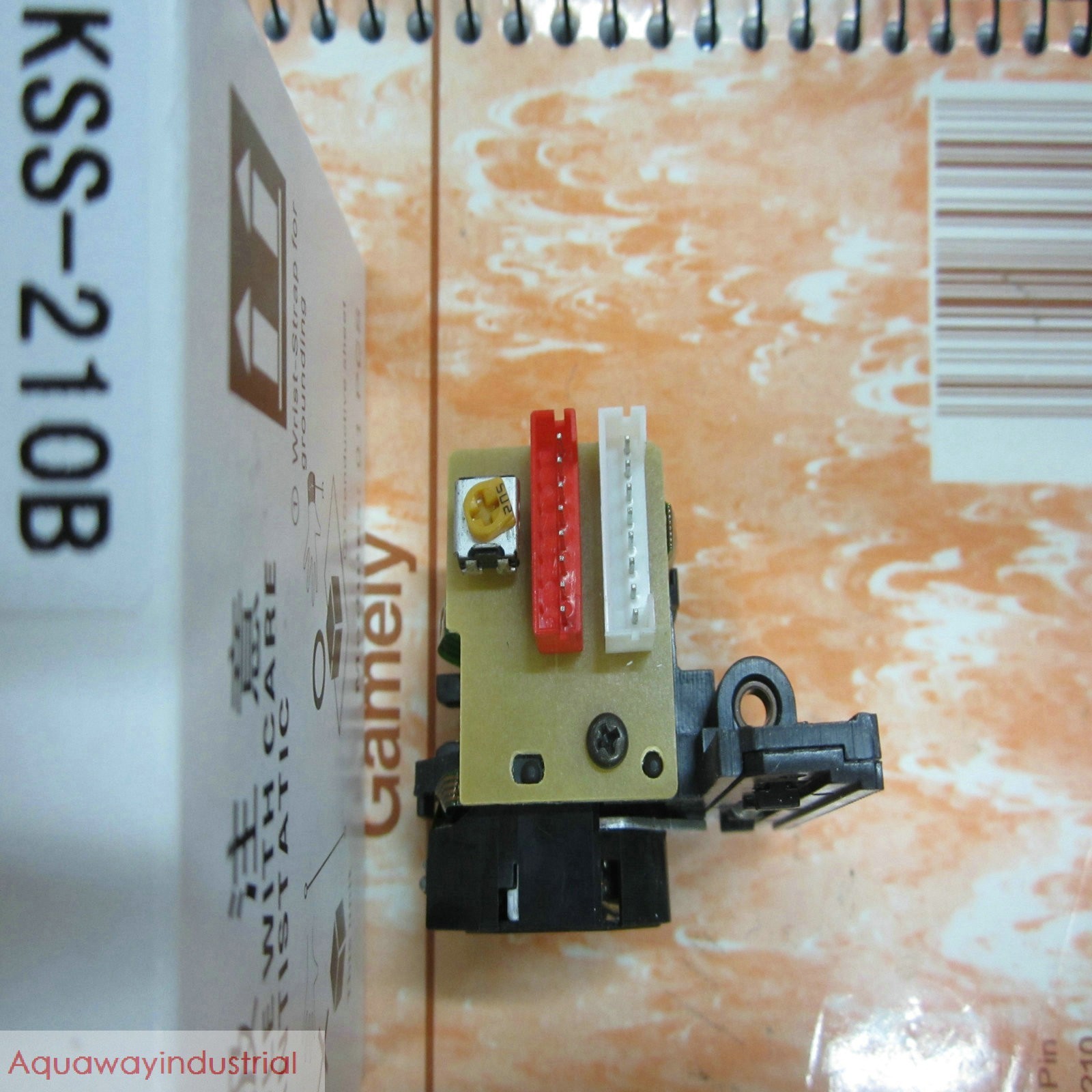 1pcs New Laser Lens Optical Pickup KSS-210B KSS 210B For Car CD VCD Player