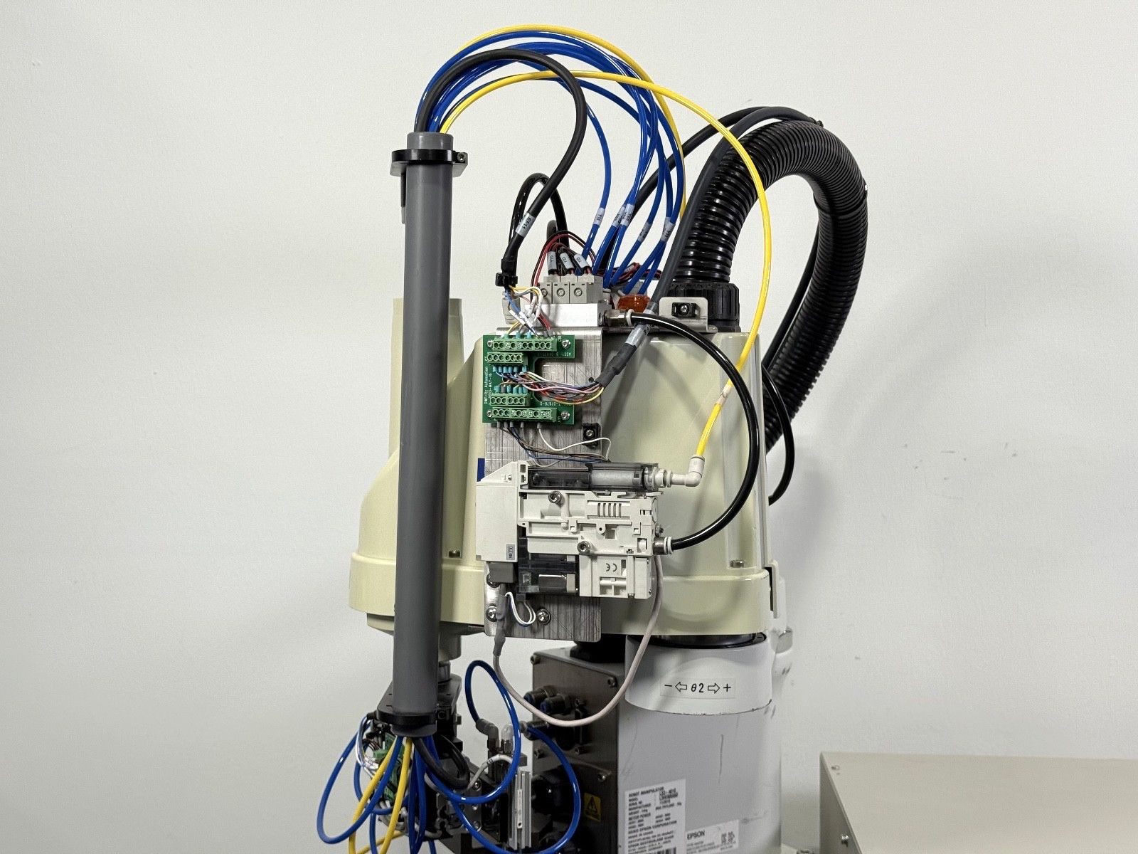 Seiko Epson LS3-401S 4-Axis SCARA Robot w/ RC90 Controller 200–240VAC Test