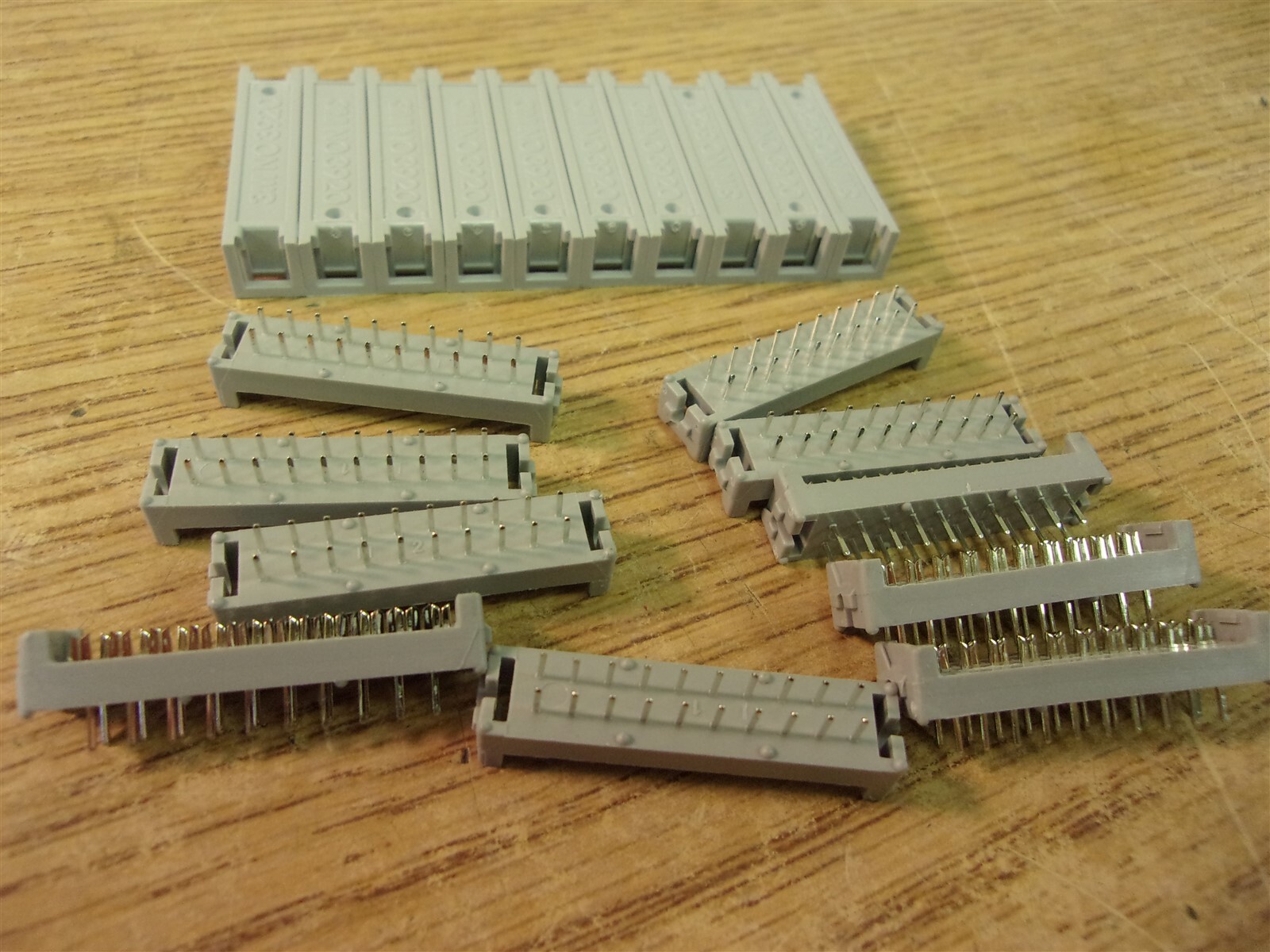 NEW 3M 392-0000T Mouser 517-3920T DE-6100-0422-3 Connectors, Lot of 10