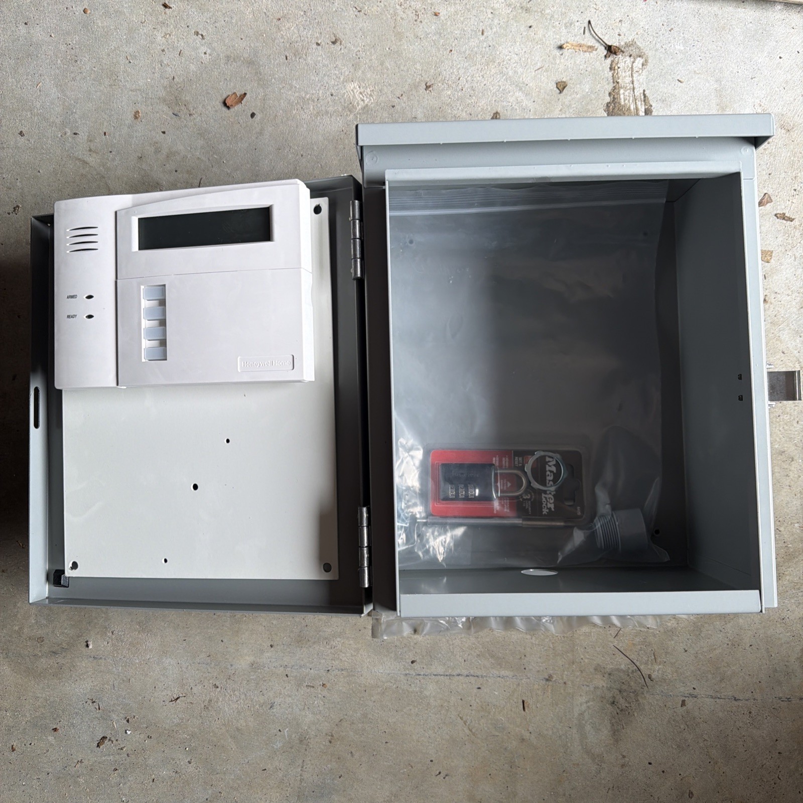Austin Electrical Enclosure 12″ X 10″ X 6″ N3R SM WP PER DWG 12106WS004 New