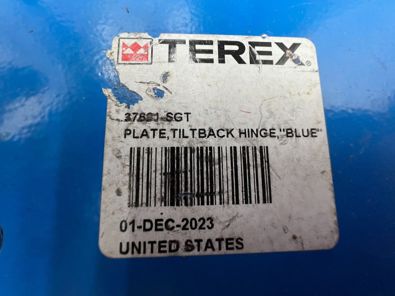Genuine Terex Plate Tiltback Hinge 37681-SGT 11″ x 4 1/2″ x 4″ x 5″ Blue