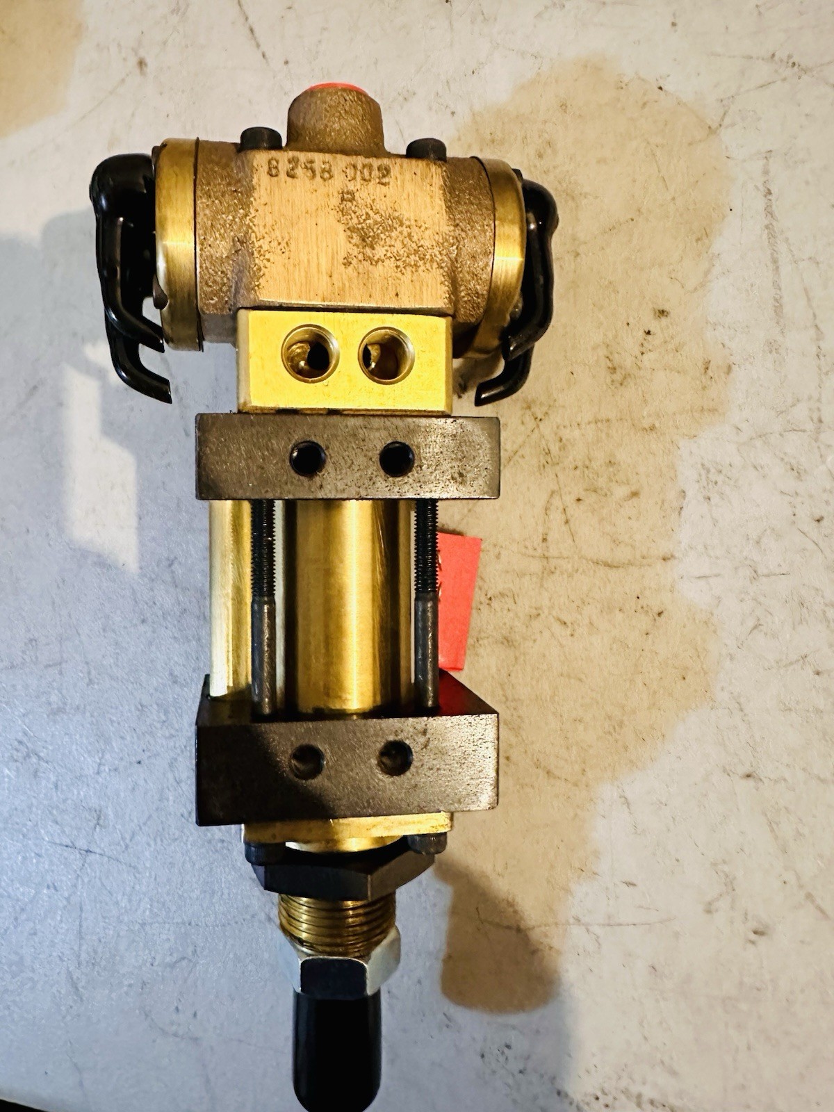 SCHRADER BELLOWS AIR MOTOR B80111005