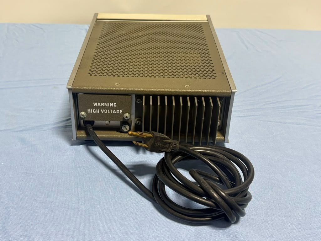 HP Hewlett Packard 0-100V 0-250 mA DC Current Source Model 6181C