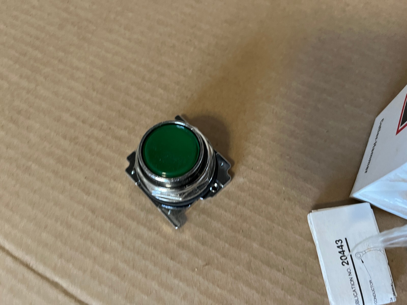 Cutler Hammer, Pushbutton, STD, Green, 10250T103