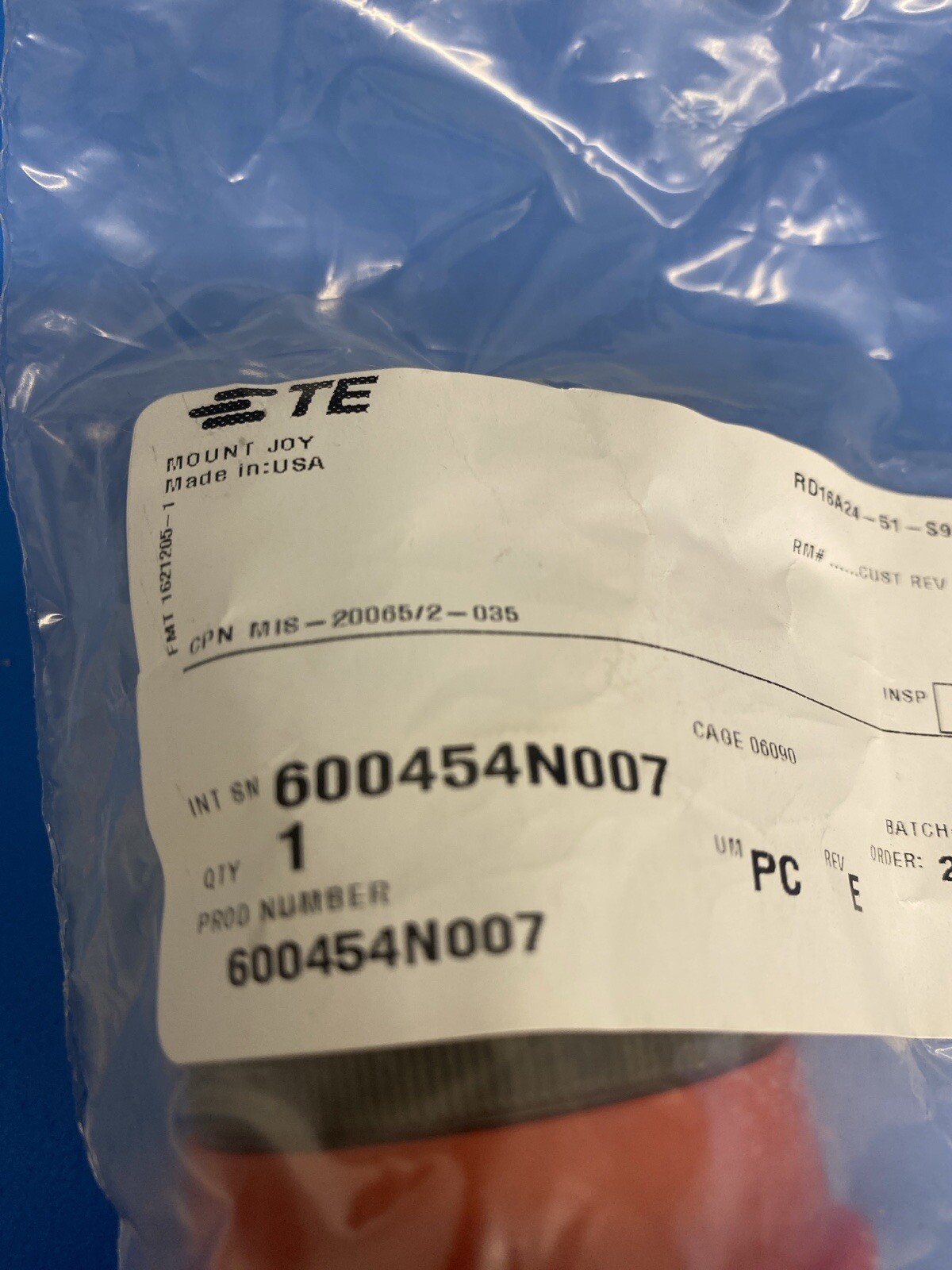 TE/ RAYCHEM MIS-20065/2-035 Qty of 1 Conn Circular