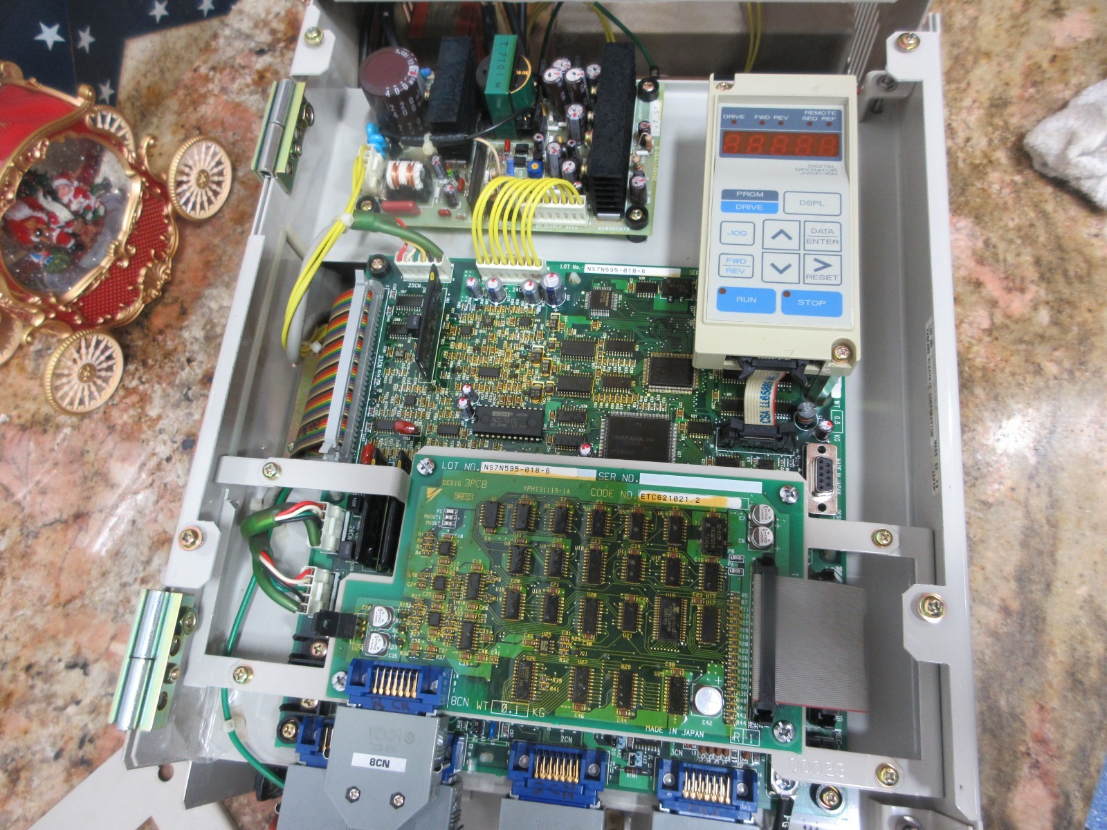 YASKAWA 626VM3 CIMR-VMS2011 AVR000379 YPHT31119-1A YPHT11014-1B YPCT21092-1-4