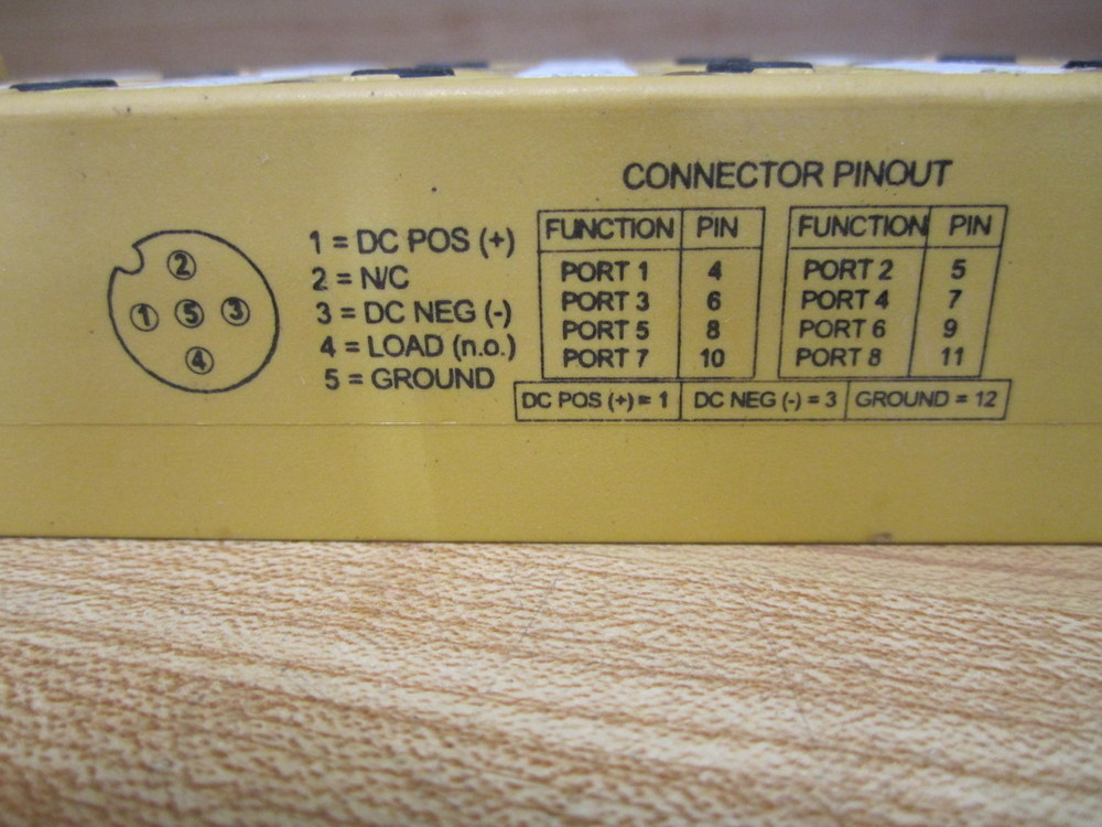 Turck VB 80-P7X9-CS12 8-Port Junction Box U7032