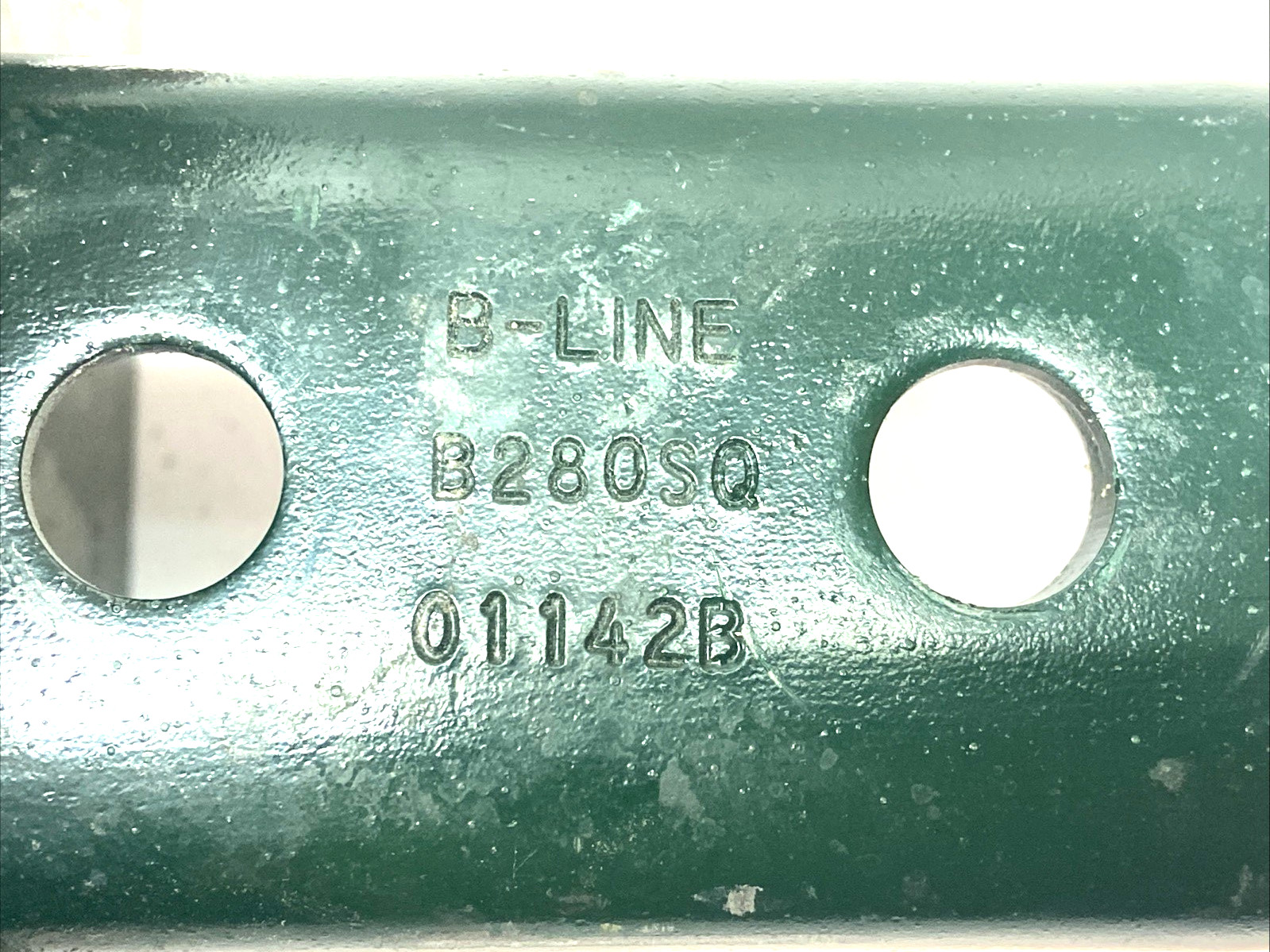 Eaton B280SQ Square Post Base Green 6″ x 6″ x 3 1/2″ Fits B22 1 5/8″