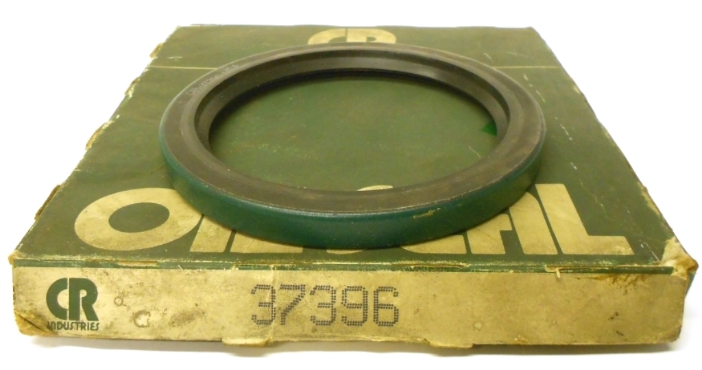CHICAGO RAWHIDE CR OIL SEAL 37396 USA APPROX 4 3/4″ OD X 3 5/8″ ID X 1/2″ THICK