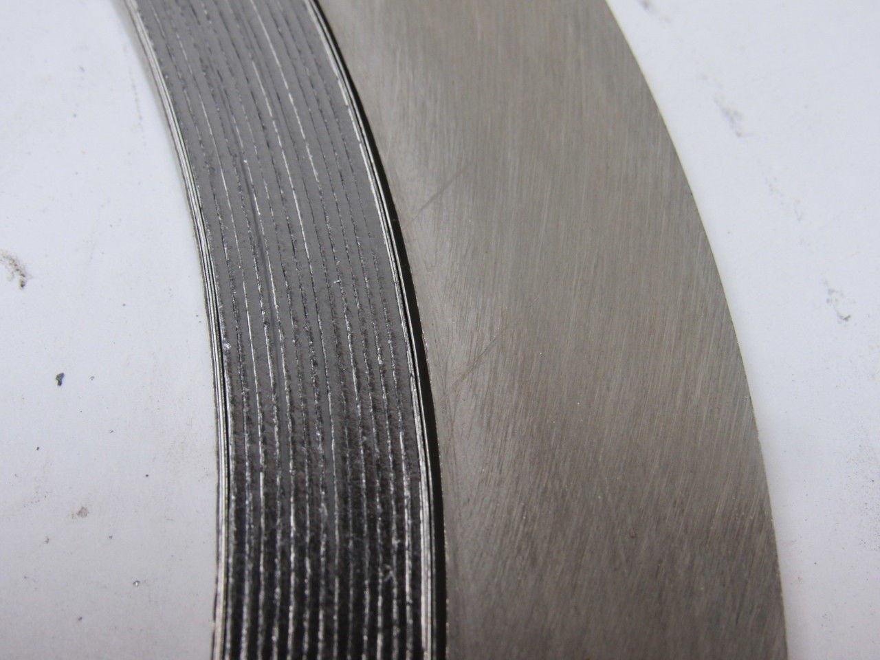 Teadit Style 913 8″ #300 Gasket Wire Wound INC 600FG 304 Stainless Steel