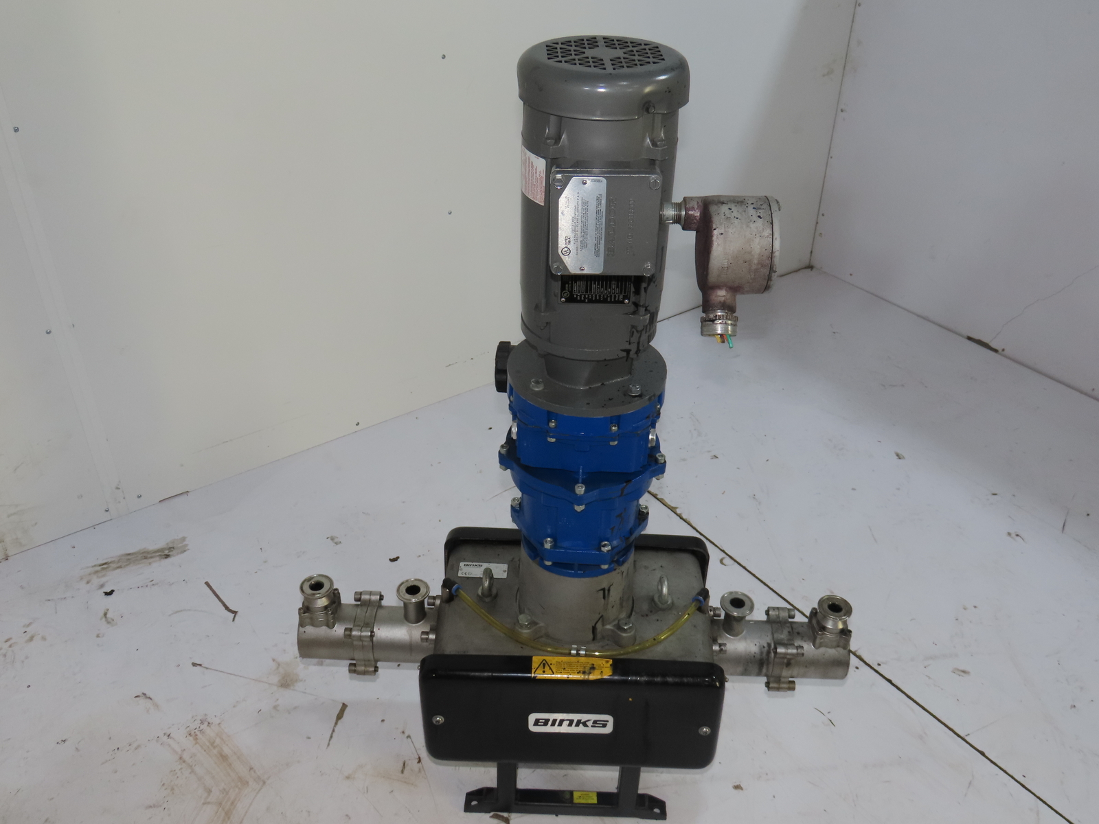 Binks 104018-PKG E2-15 Smart Pump 1HP 3Ph 1″ Ports