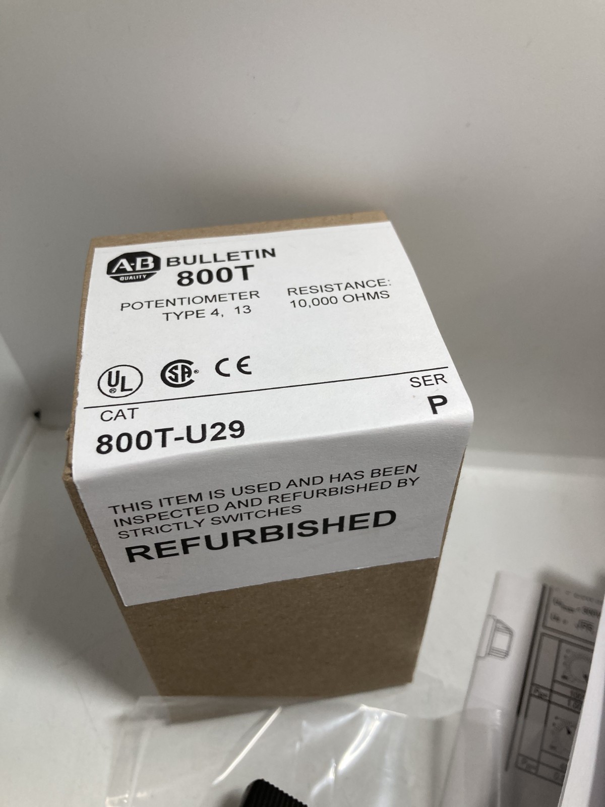 ALLEN BRADLEY 800T-U29 POTENTIOMETER 10,000 OHMS SERIES P