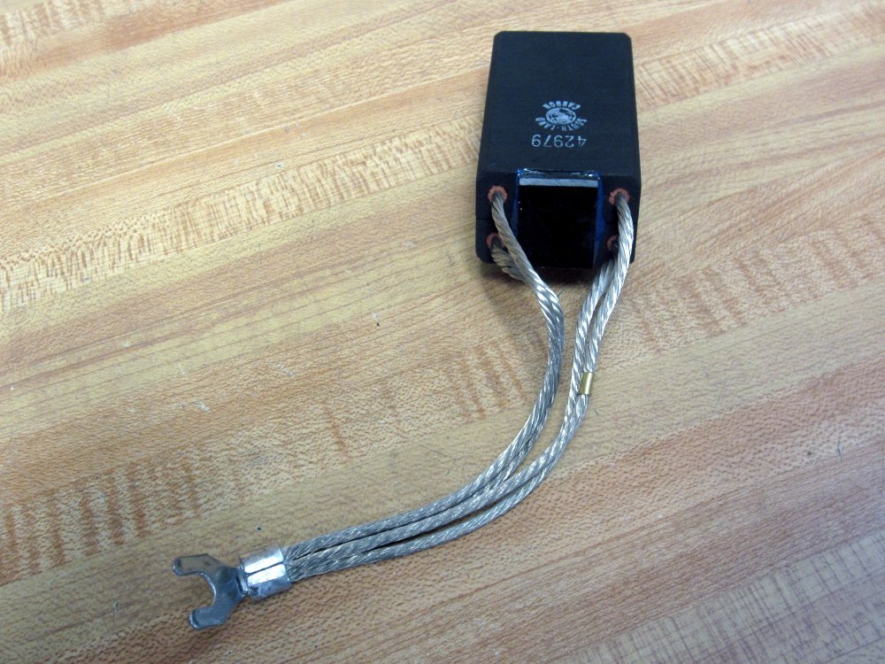 South-Land Carbon 28-48-42979 Carbon Brush 42979