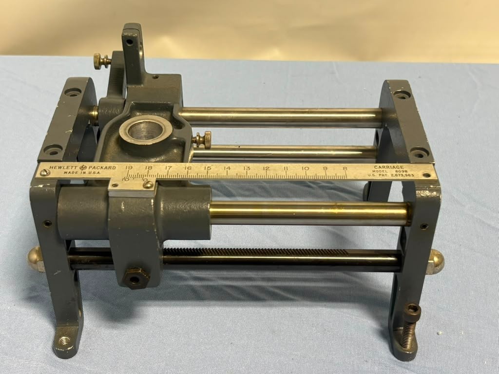HP Hewlett Packard Slotted Section Part w/ Carriage Probe Model 809B