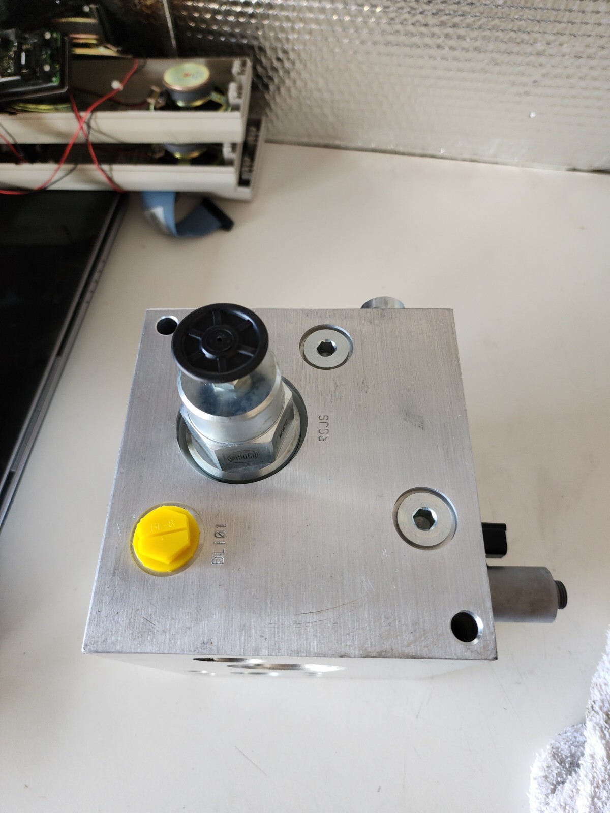 ANVIL ATTACHMENTS B711-13J-B05-QD3. REV A 1E69-A2