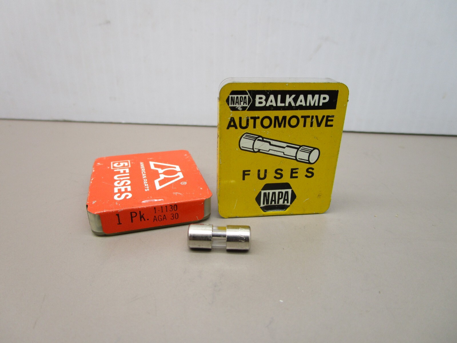 x10 Automotive Fuse Barrel Style AGA30 Fast Acting Glass 30 Amp Rating
