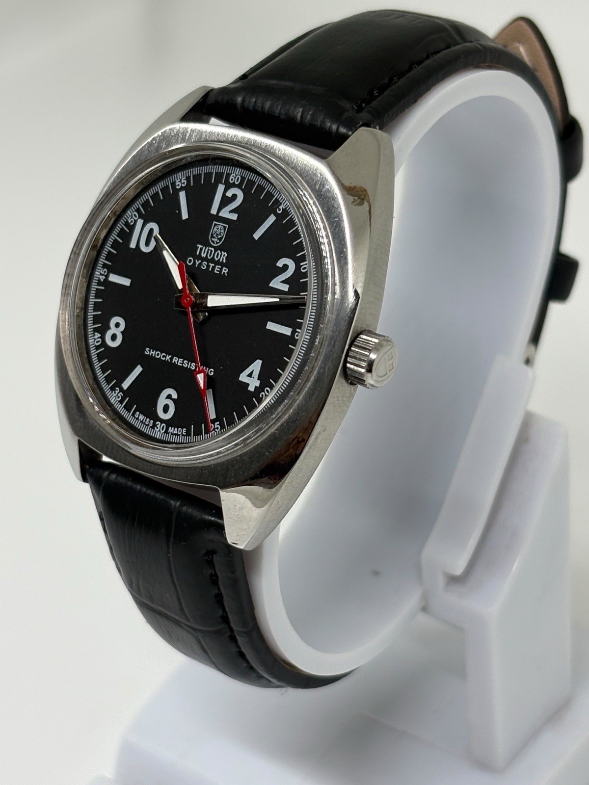 Vintage Tudor Oyster 17 Jewels Manual Winding Swiss Made Men’s Watch Black Dial